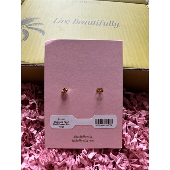 Magnolia Flower Pearl Shell Earrings Liv Bella Vita Party Cocktail Beach $62 - Picture 7 of 10